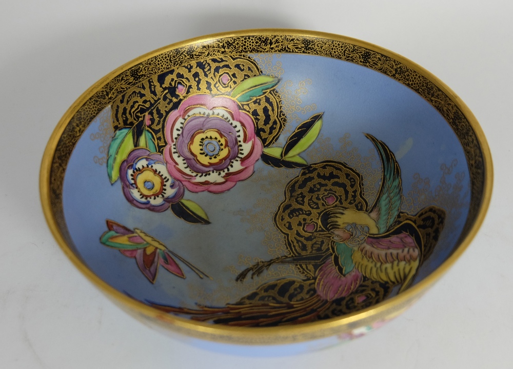 Carltonware footed fruit bowl decorated with a Chinese bird & Cloud on light blue ground, diameter