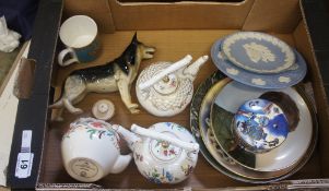 A collection of pottery to include Wedgwood Jasperware plates, Royal Doulton plates, Coalport