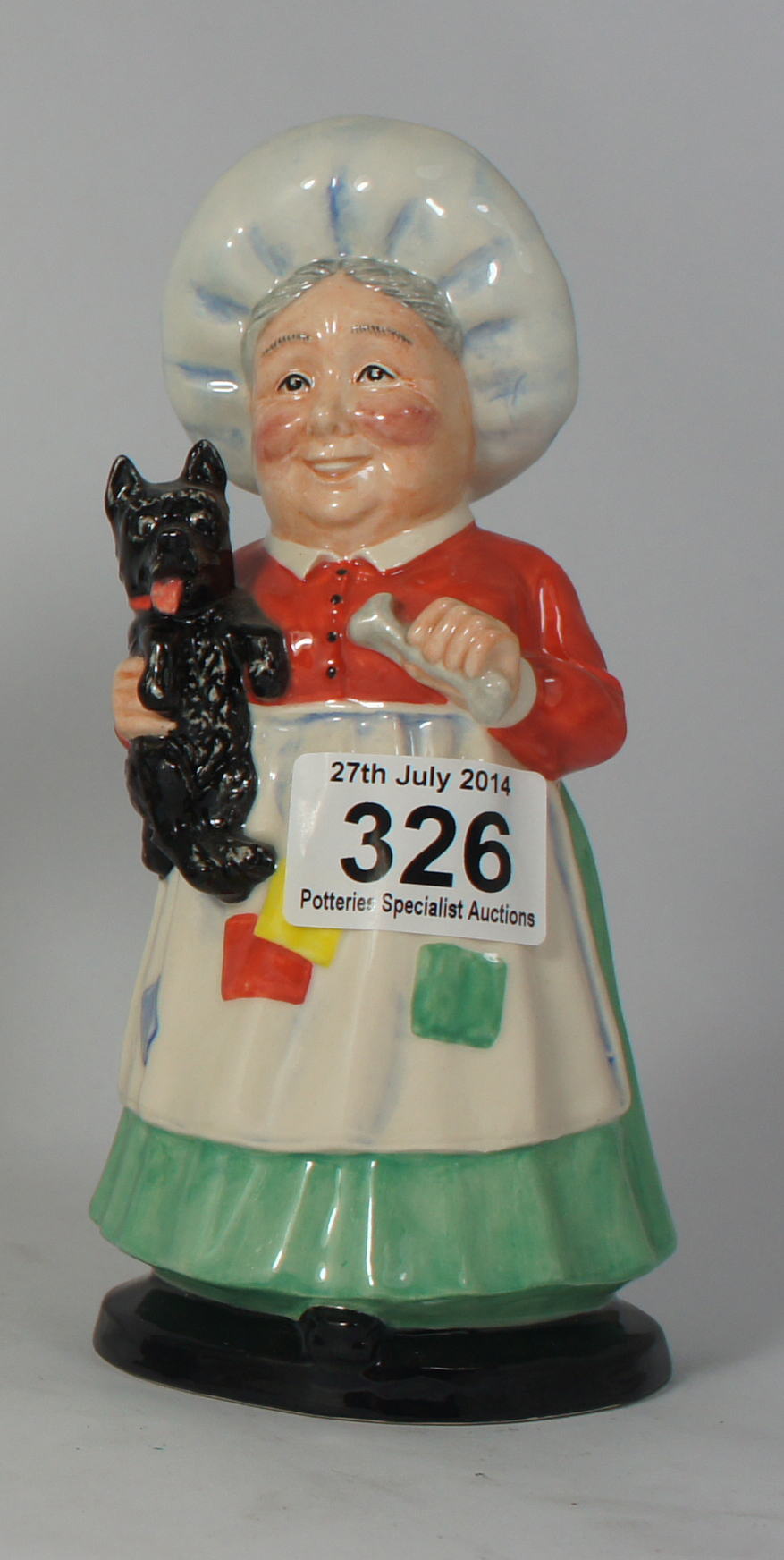 Royal Doulton Figure Old Mother Hubbard DNR3