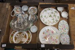 Collection of pottery to include Wedgwood Wild strawberry dinner plates, Wedgwood Meadow dinner