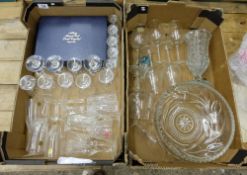 A collection of glassware to include Abbey lead crystal, drinking glasses, large bowl, vase etc (2