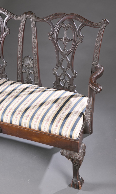 A Chippendale style revival settee.  Mid 19th c. Incorporating solid, carved hardwood with shells - Image 2 of 7