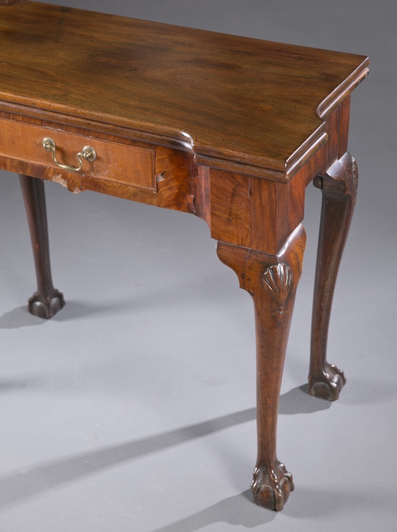 A flip top veneer and hardwood card table. Having cabriole legs with carved shell on knee, ball and - Image 6 of 6
