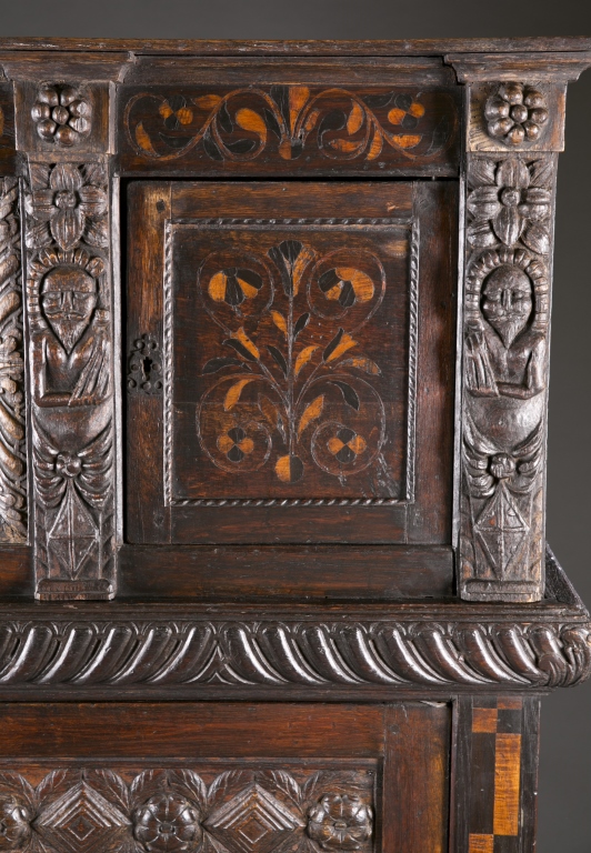 A Continental carved and inlaid cupboard. Late 17th / early 18th century. Having 2 top blind, - Image 3 of 6
