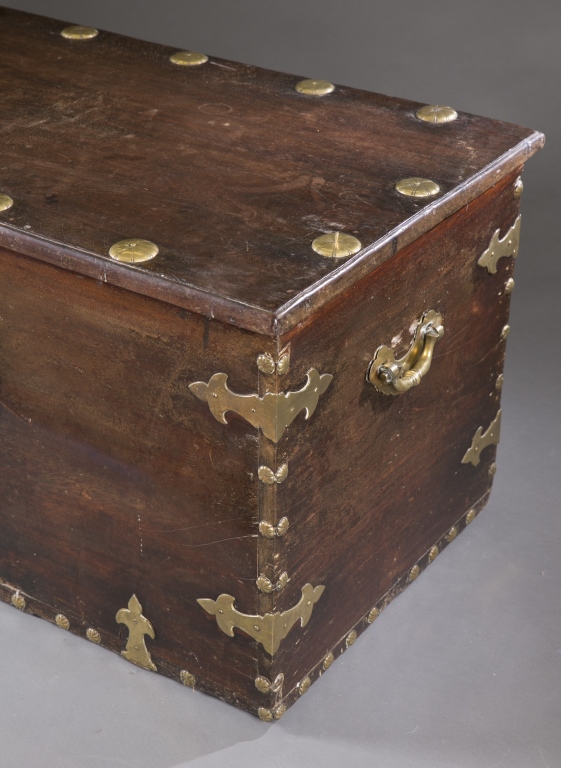 A solid hardwood lift top chest. With dovetail constructions, ornate escutcheon, brass hardware, - Image 3 of 7