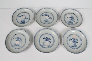 Six 18th century Chinese export blue and white Nanking Cargo tea bowls and saucers with painted tree - Image 2 of 6