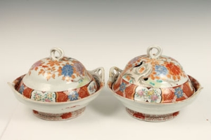 Pair of late nineteenth century Japanese Kutani tureens and covers, each with double loop handle, - Image 8 of 14