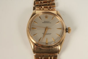 Fine 1960s gentlemen's gold Rolex Oyster Perpetual wristwatch with frosted dial and baton - Image 9 of 14