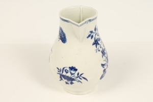 Eighteenth century Worcester blue and white sparrow beak cream jug, printed in the Three Flowers - Image 8 of 12