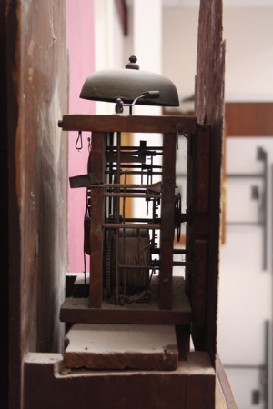 Early nineteenth century eight day longcase clock with eight day bird cage movement with wooden - Image 17 of 26