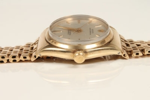 Fine 1960s gentlemen's gold Rolex Oyster Perpetual wristwatch with frosted dial and baton - Image 3 of 14