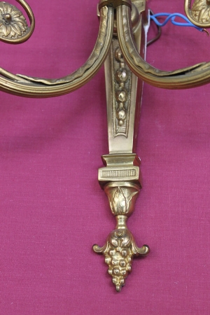 Set four neoclassical-style gilt brass electric wall sconces with twin branches and urn finials, - Image 4 of 4