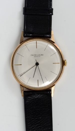 1970s gentlemen's Favre-Leuba gold (9ct) wristwatch with baton hour markers and centre seconds in