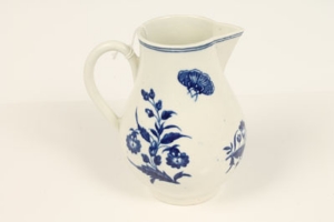 Eighteenth century Worcester blue and white sparrow beak cream jug, printed in the Three Flowers - Image 9 of 12