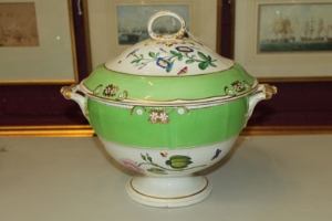 Large early nineteenth century Derby tureen and cover, painted with apple green border and botanical - Image 12 of 16