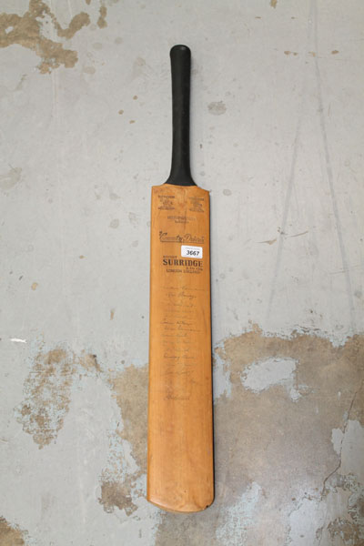 Surridge & Co. Ltd. 'Country Driver' cricket bat, autographed by the 1961 Australian Touring Team