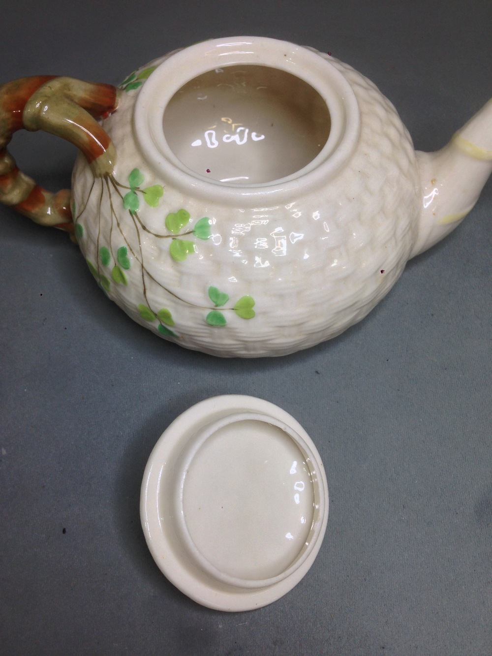 A second mark period (1891-1926) Belleek porcelain tea set
Of typical basket weave form with - Image 11 of 16