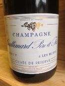 Gallimard Pere & Fils Champagne
Six bottles in cardboard case.  (6)   CONDITION REPORTS:  Case