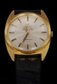 An 18 ct gold Omega constellation automatic chronometer gentleman's wristwatch
3.25 cms wide.