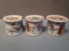 Three Chinese porcelain paste pots  (3)