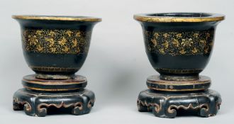 A pair of 19th century Eastern black lacquered jardinieres and stands
Each of campana form with gilt