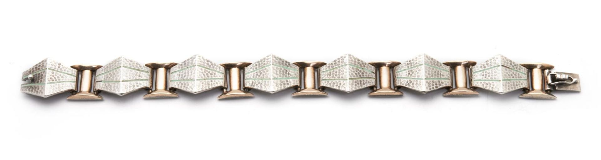 BRACELET ART DECO `30s En oro, plata y esmaltes.  38,6 gr.