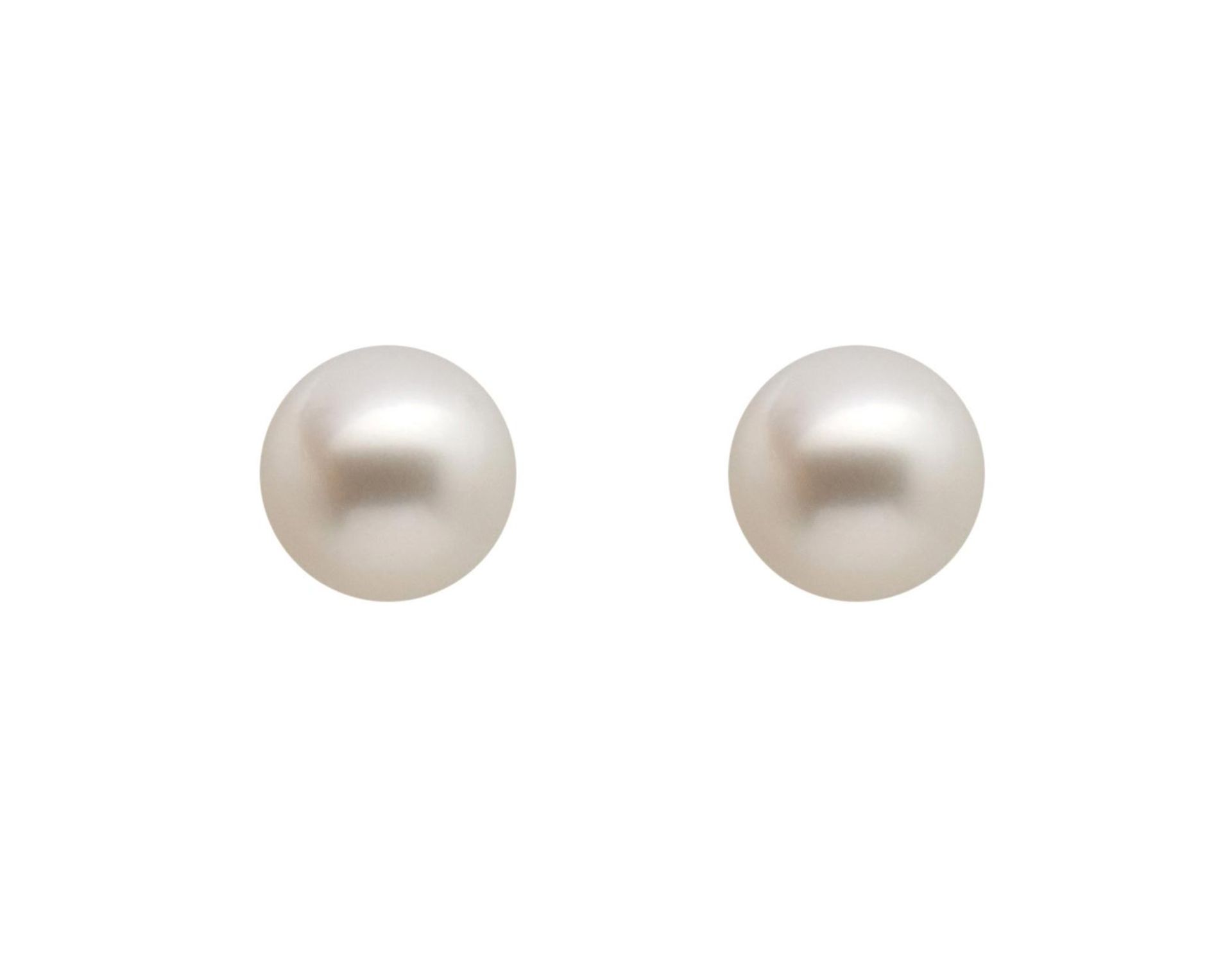 STUD EARRINGS Montura en oro de 18 kl. con perlas cultivadas esféricas de 10 mm. de diámetro. 3,6