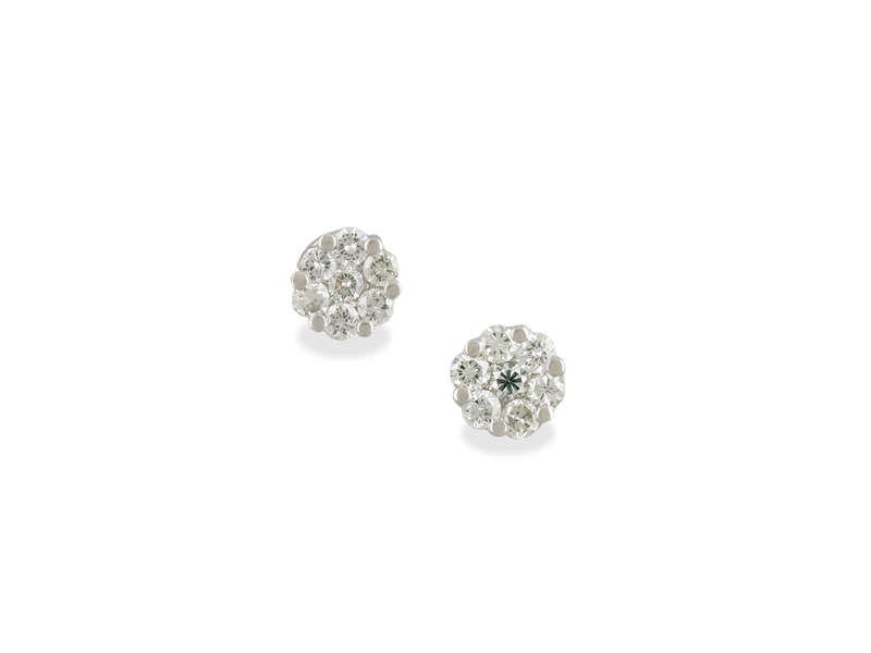 PENDIENTES Realizados en oro blanco tipo rosetas, con diamantes talla brillante, peso total