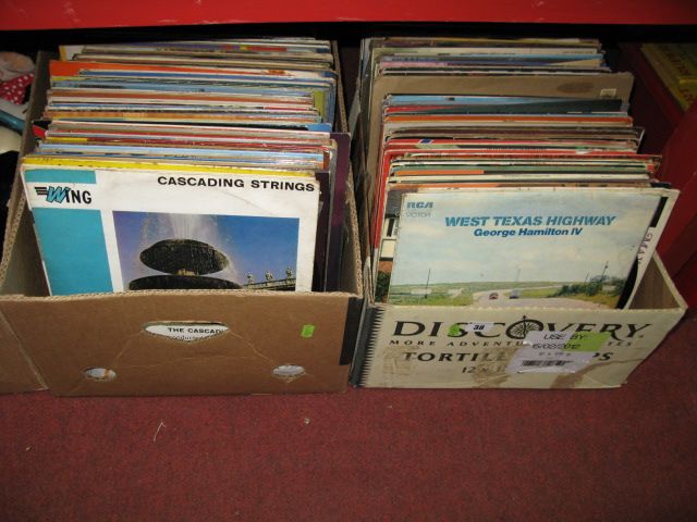 33RPM Records, large quantity, many country an western; Dennis Weaver, Slim Whitman, George Hamilton