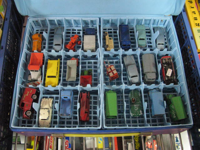 Matchbox Carry Case, with twenty four Moko and early 1-75`s. All playworn.