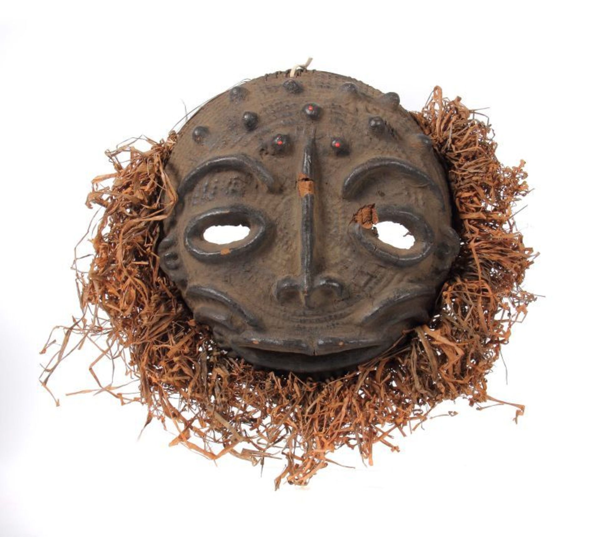 Maske Kongo, wohl Baluba, Korbgeflecht von Ton geschlämmt, runde Gesichtsform von grossen, wulstigen