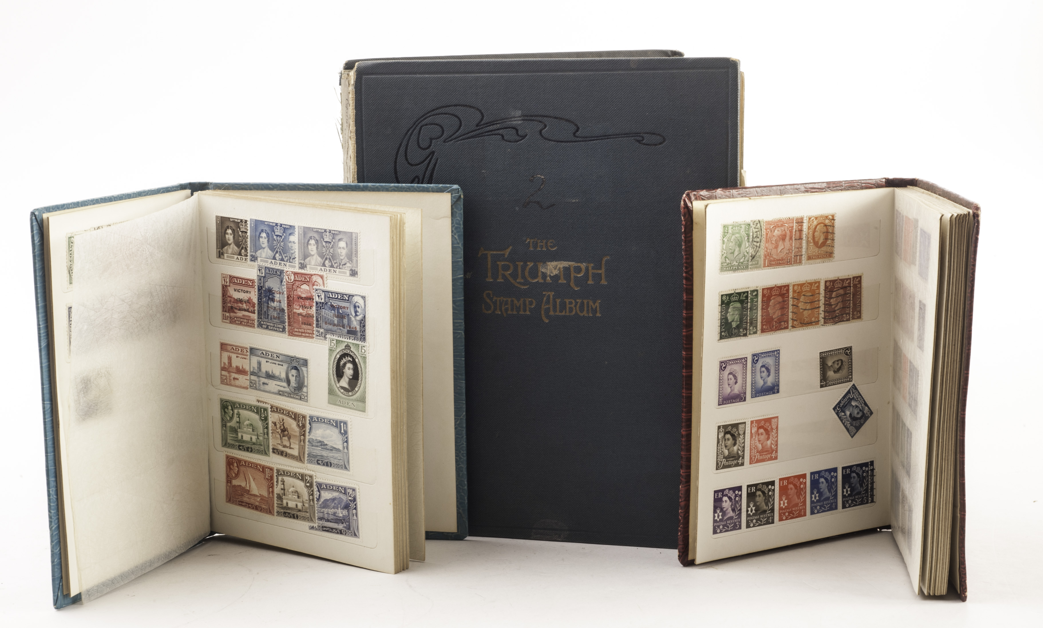 Stamps A collection of World stamps in albums & stockbooks, main interest in Gold Coast &
