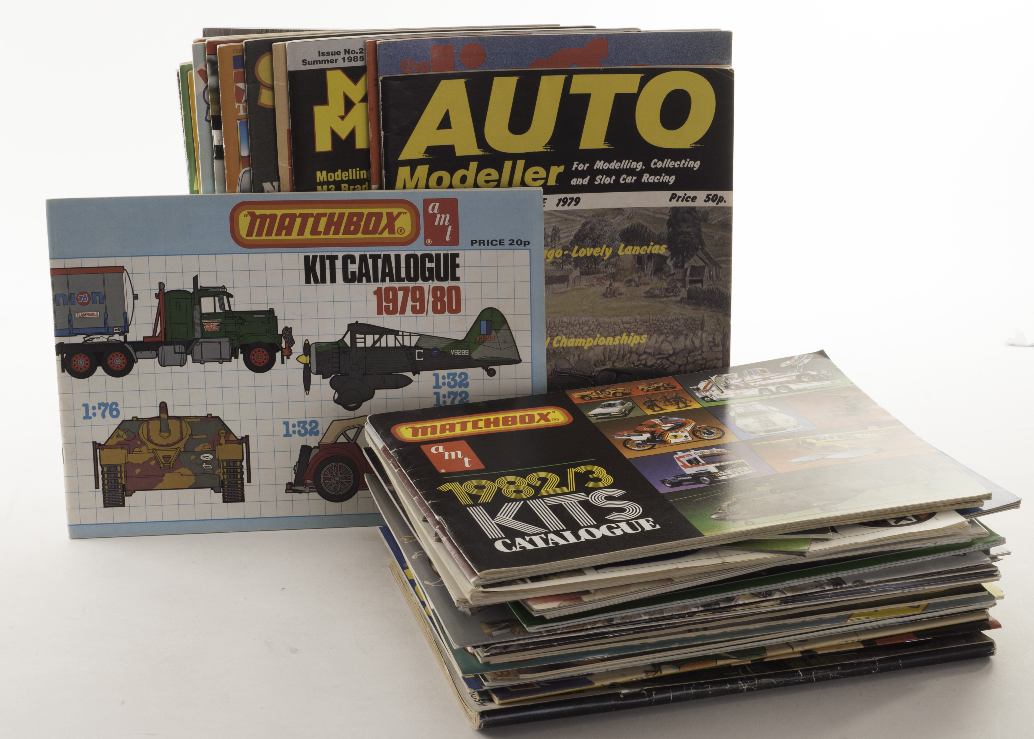 Model Kit Catalogues & Magazines, including Revell 74, 75/76, Airfix 9th, 15th, 16th, 17th, Robbe,