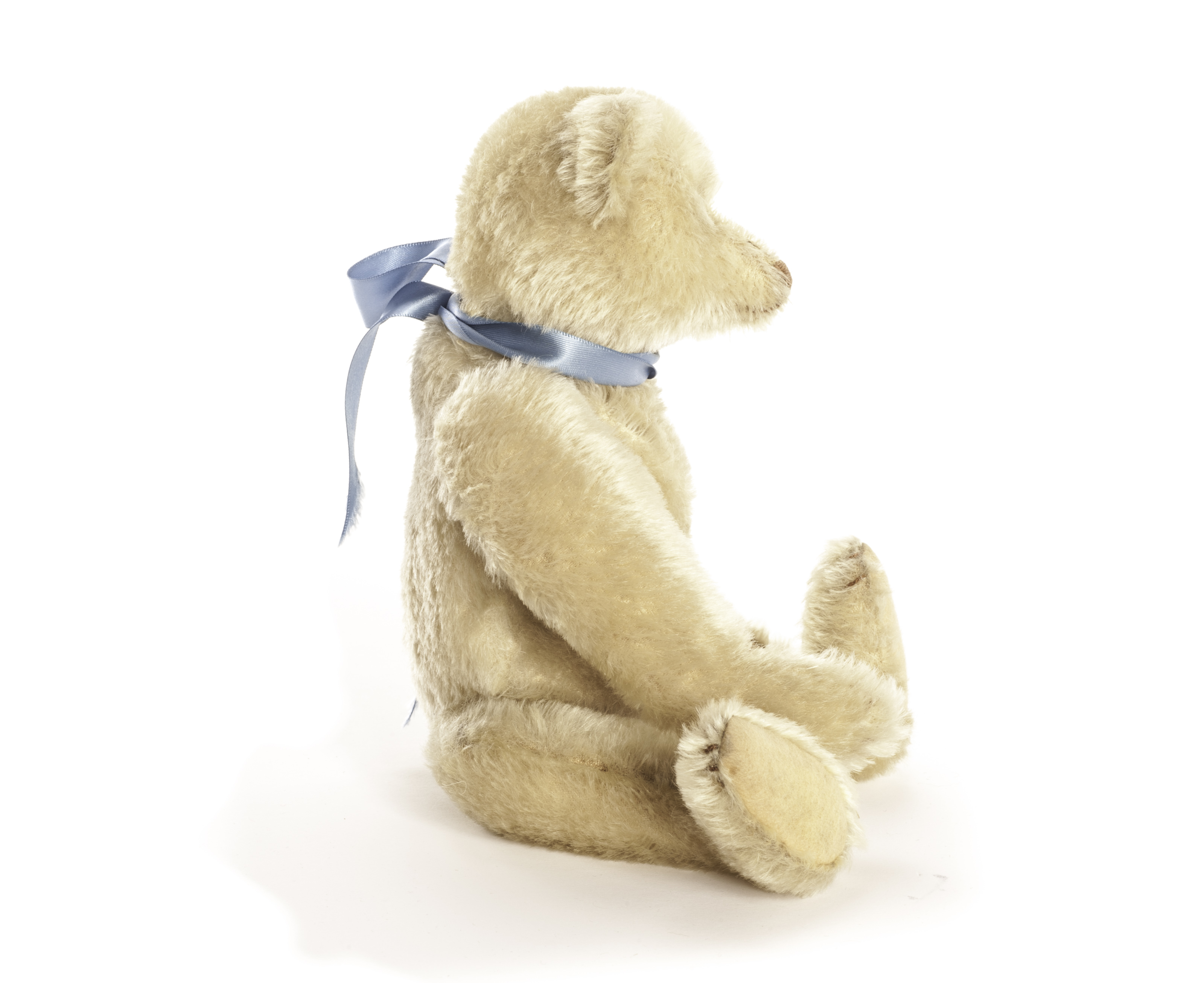 A Steiff white mohair Teddy Bear, circa 1906, with black boot button eyes, pronounced clipped - Image 2 of 4