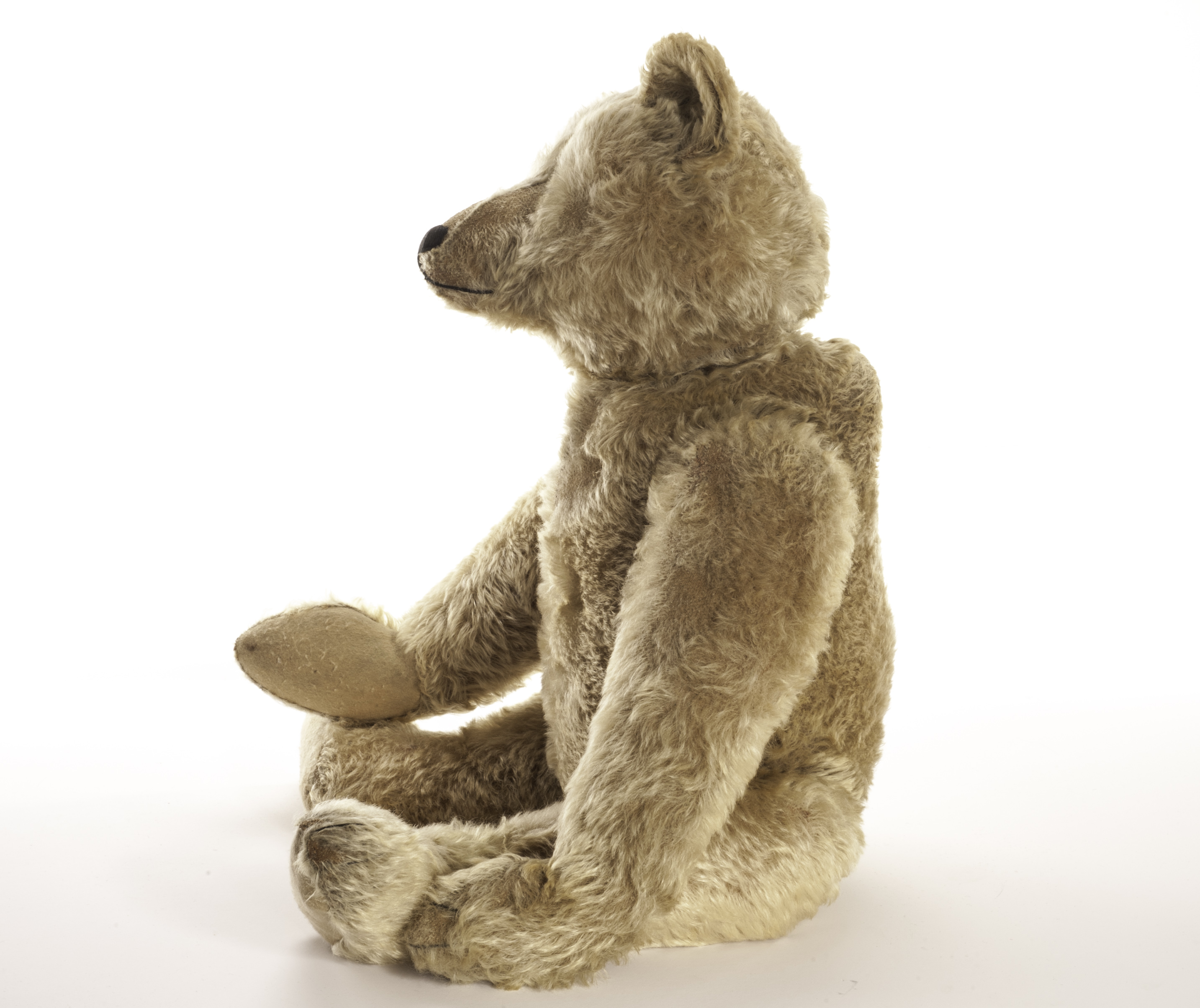 A large early Steiff Teddy Bear, circa 1908, with blonde mohair, back boot button eyes, pronounced - Image 3 of 5