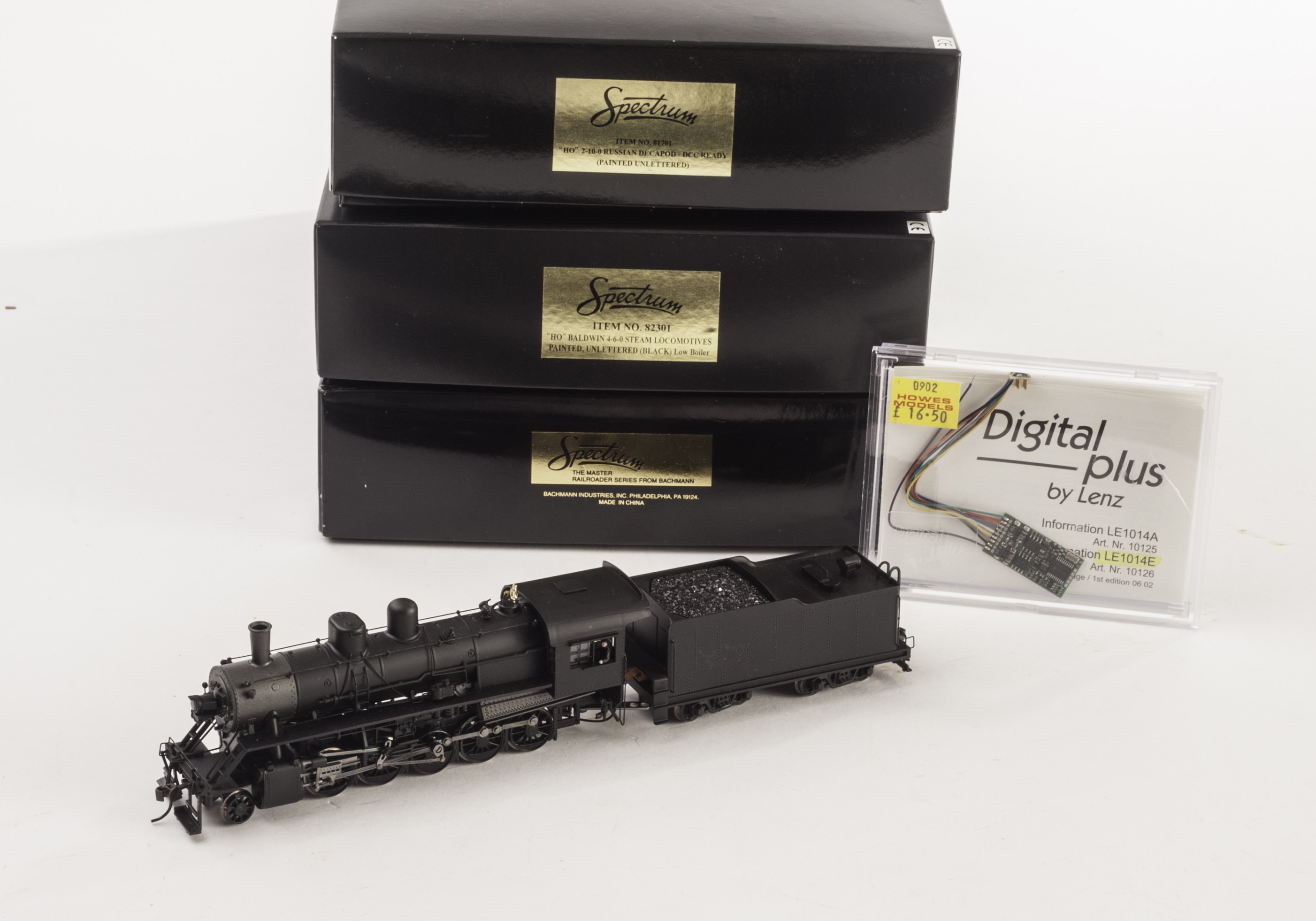 American H0 Gauge locomotives by Bachmann Spectrum: all in unlettered liveries, comprising Baldwin