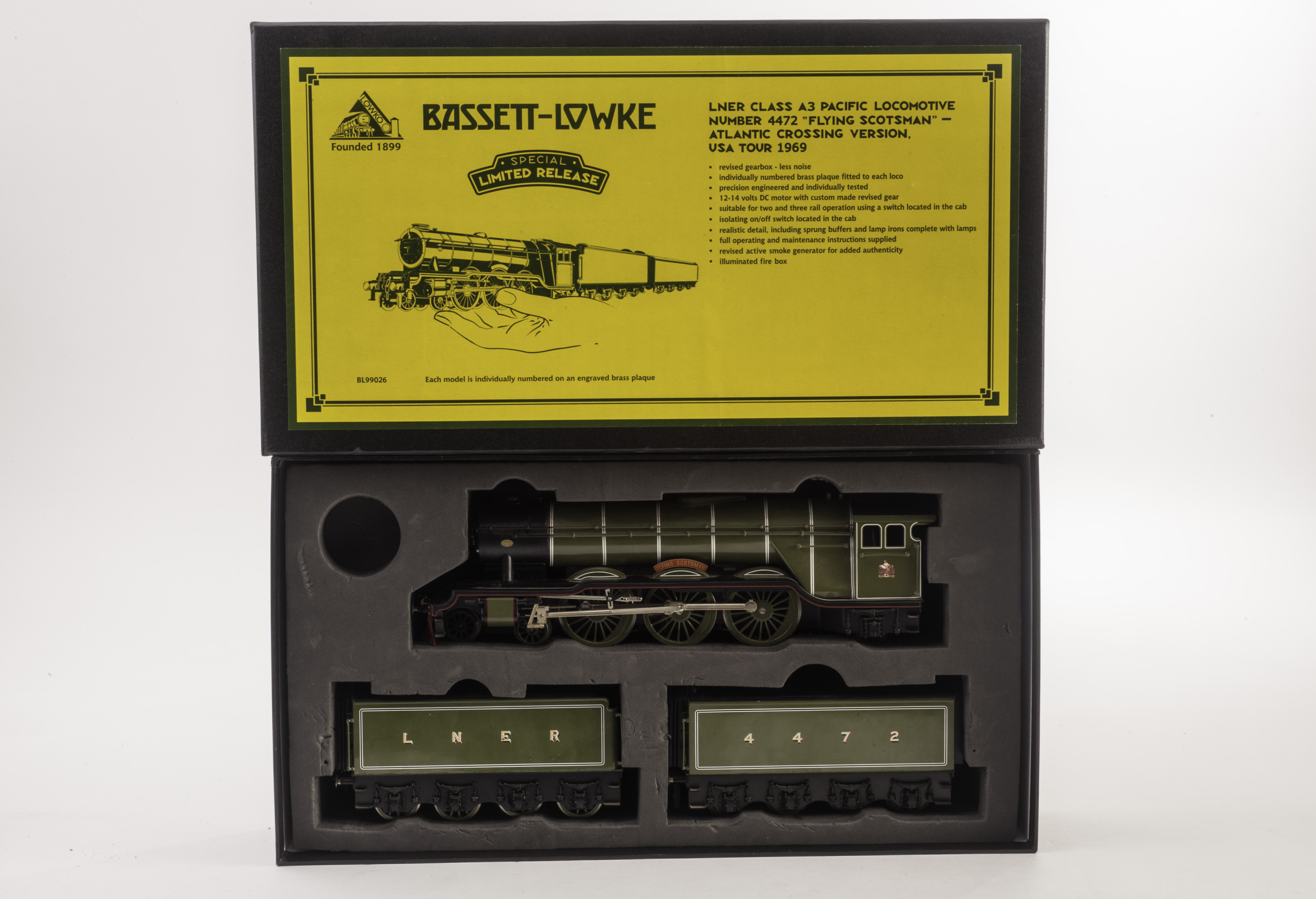 A modern Bassett-Lowke 0 Gauge LNER green A3 Class ?Flying Scotsman with two tenders, celebrating