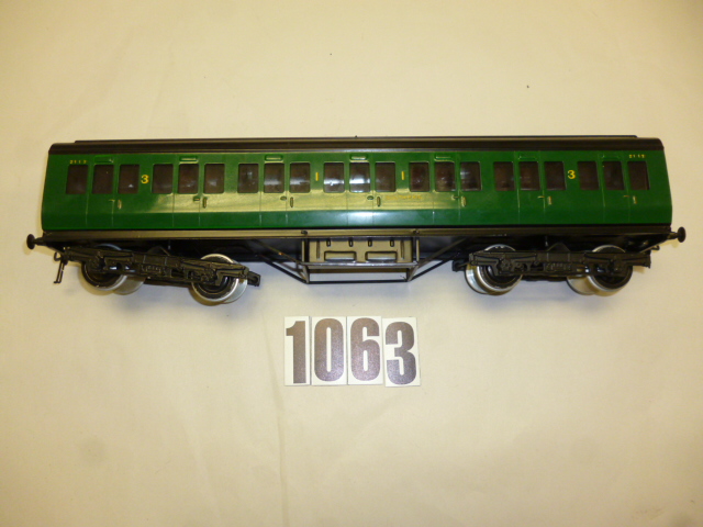 A Southern Railway 0 Gauge carriage by Exley: 1st/3rd Composite No. 2112, VG (slight rubbing to