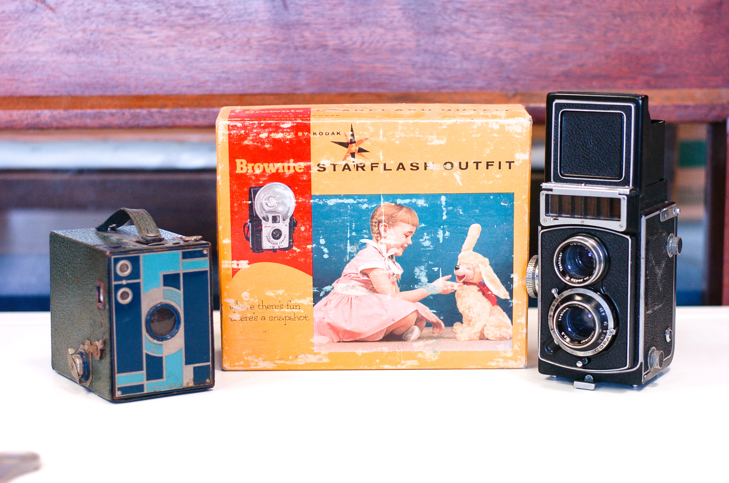 A Kodak Beau Brownie No. 2a Camera, with a Yashica TLR camera,  Kodak Brownie and a Spirella viewer