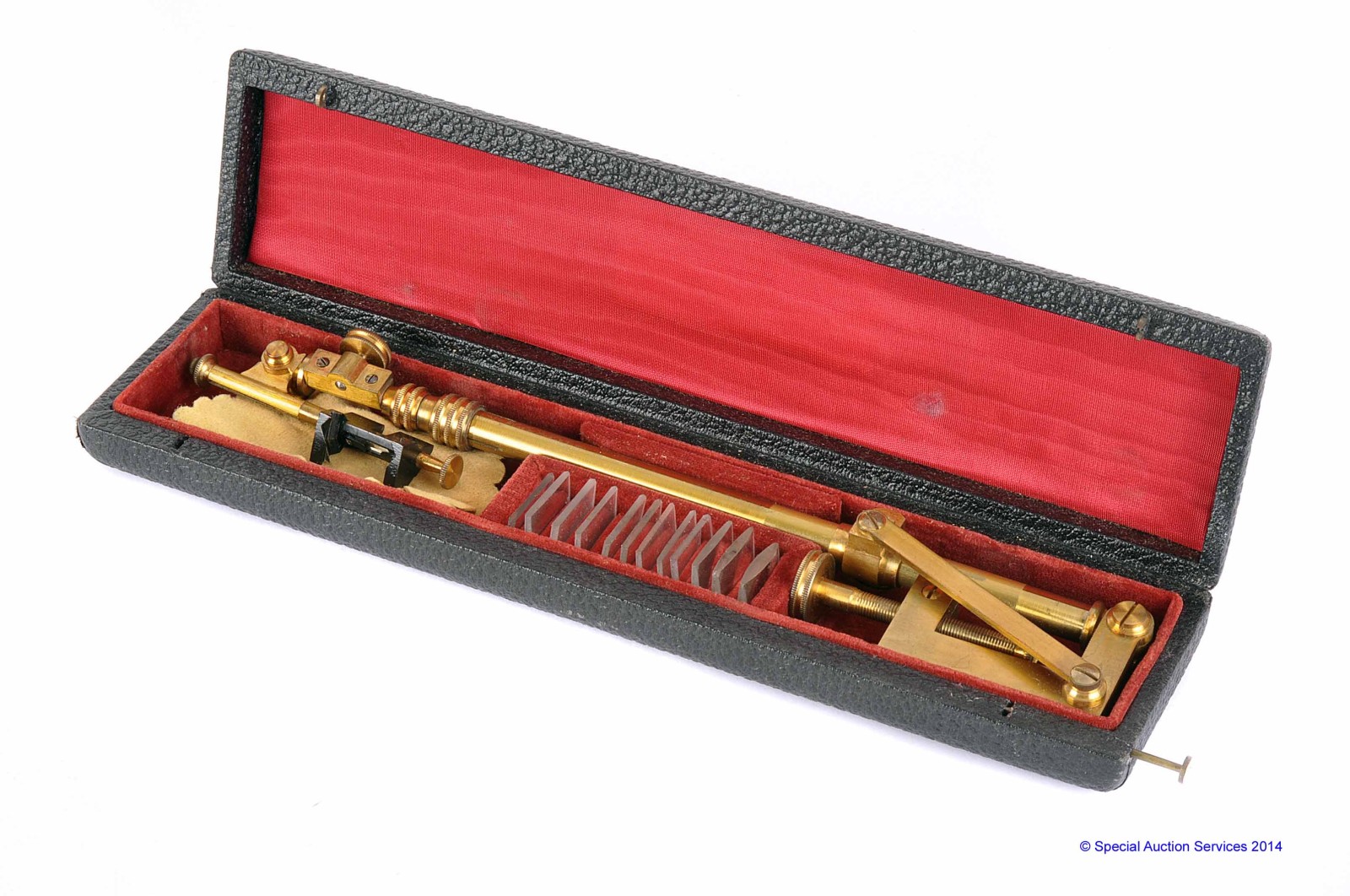 An early 20th Century Berville, Paris, lacquered brass Camera Lucida,  in fitted case, VG, with Otis