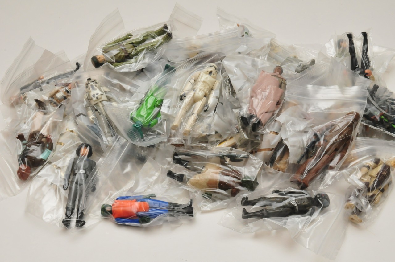 A bag containing uncarded early Star Wars figures