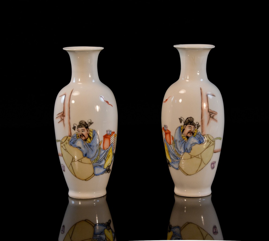 Pair Chinese Porcelain Vases with Figural Scene cheulung mark at bottom, republic period, measures