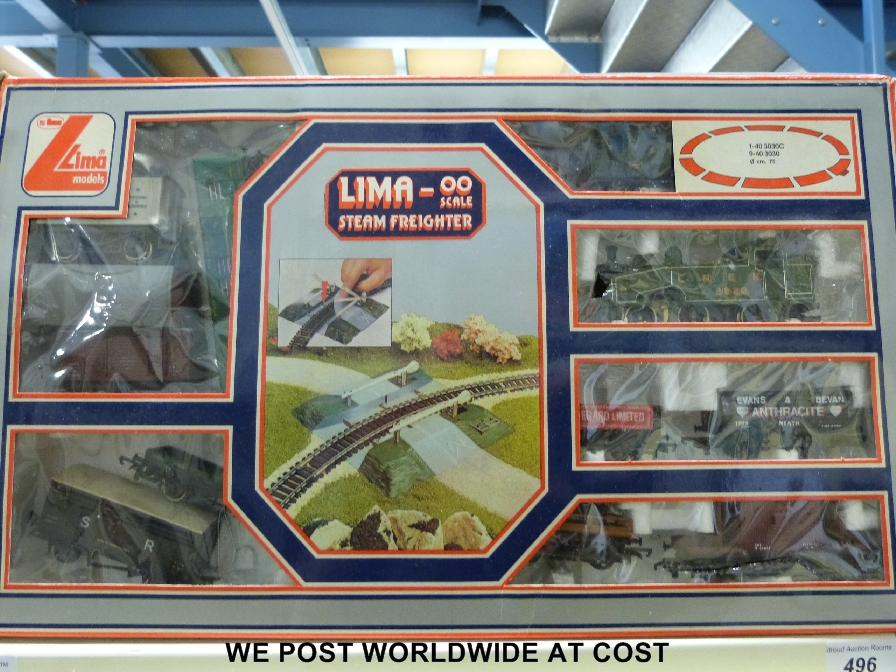 Lima 00 gauge 'Steam Freighter' train set with extra wagons in original box.