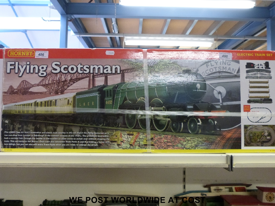 Hornby 00 gauge R1039 'Flying Scotsman' train set in original box