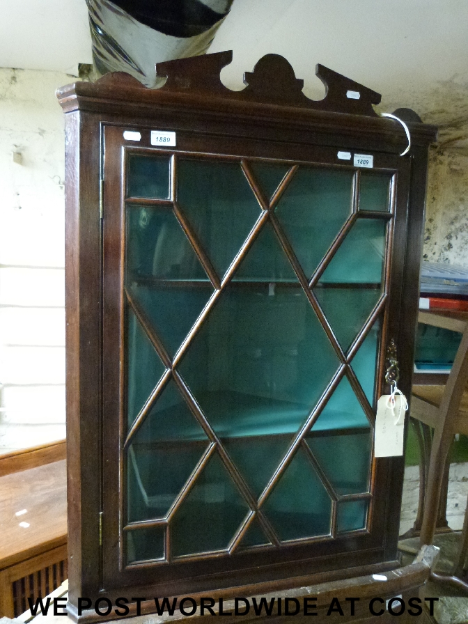 A mahogany astragal glazed corner cupboard (97cm tall)