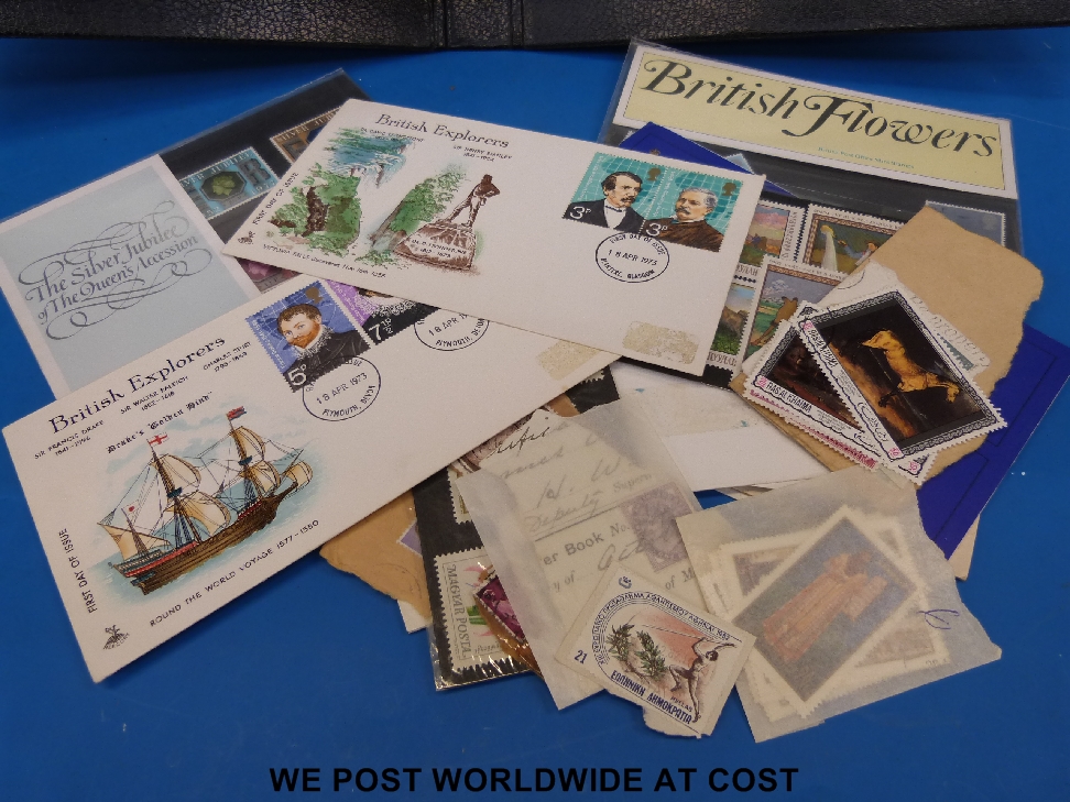 Collection of British colony and world stamps in a ring binder including Cayman Islands, St - Image 2 of 5