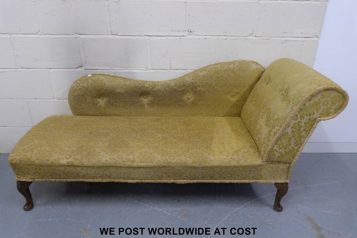 An Edwardian upholstered mahogany chaise longue