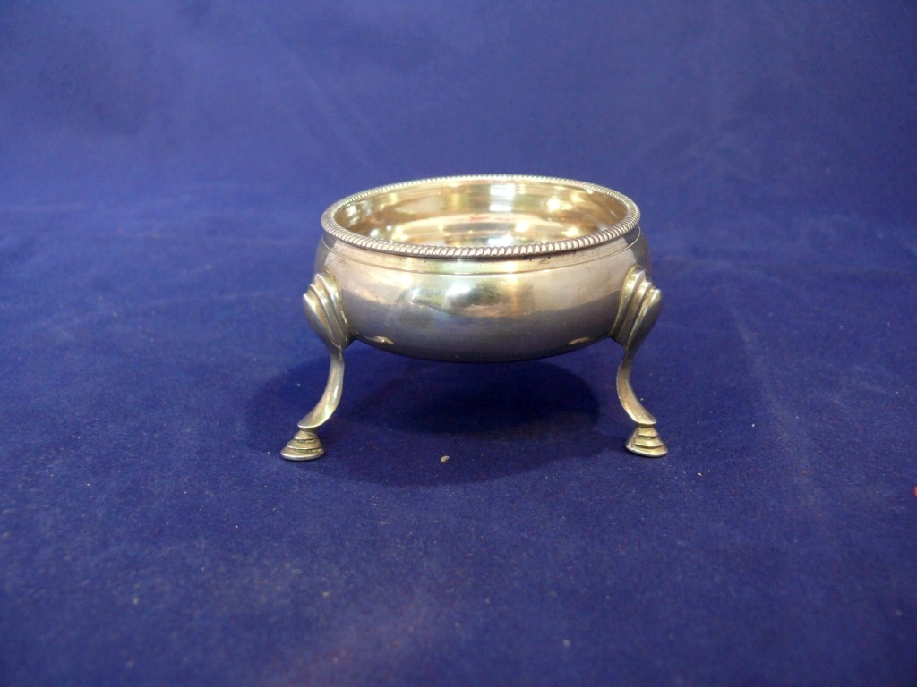 A George III silver salt, London 1809, 46g.