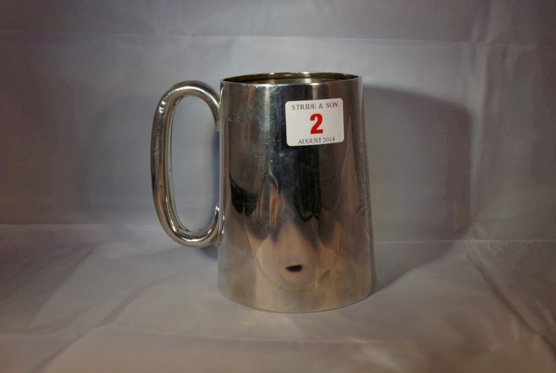 A late Victorian silver beer mug, by J.B.J, Birmingham 1901, having tapered cylindrical body,