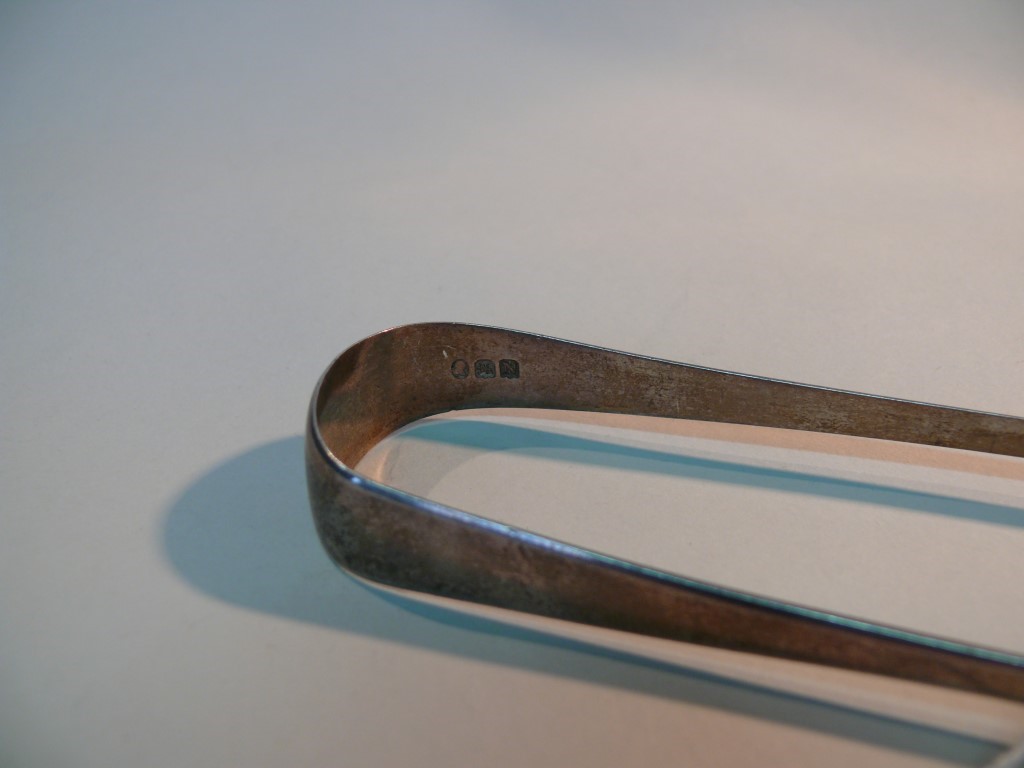 A pair of George III silver sugar tongs, - Image 2 of 3